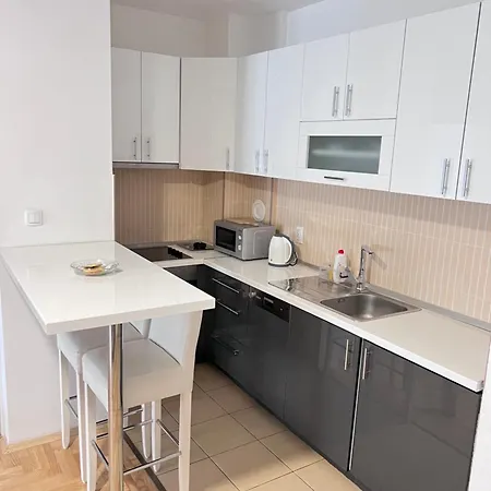 4th. Floor Apartment *